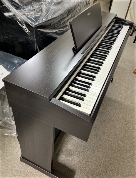 YAMAHA電子ピアノ ARIUS YDP-142 椅子付【中古美品】